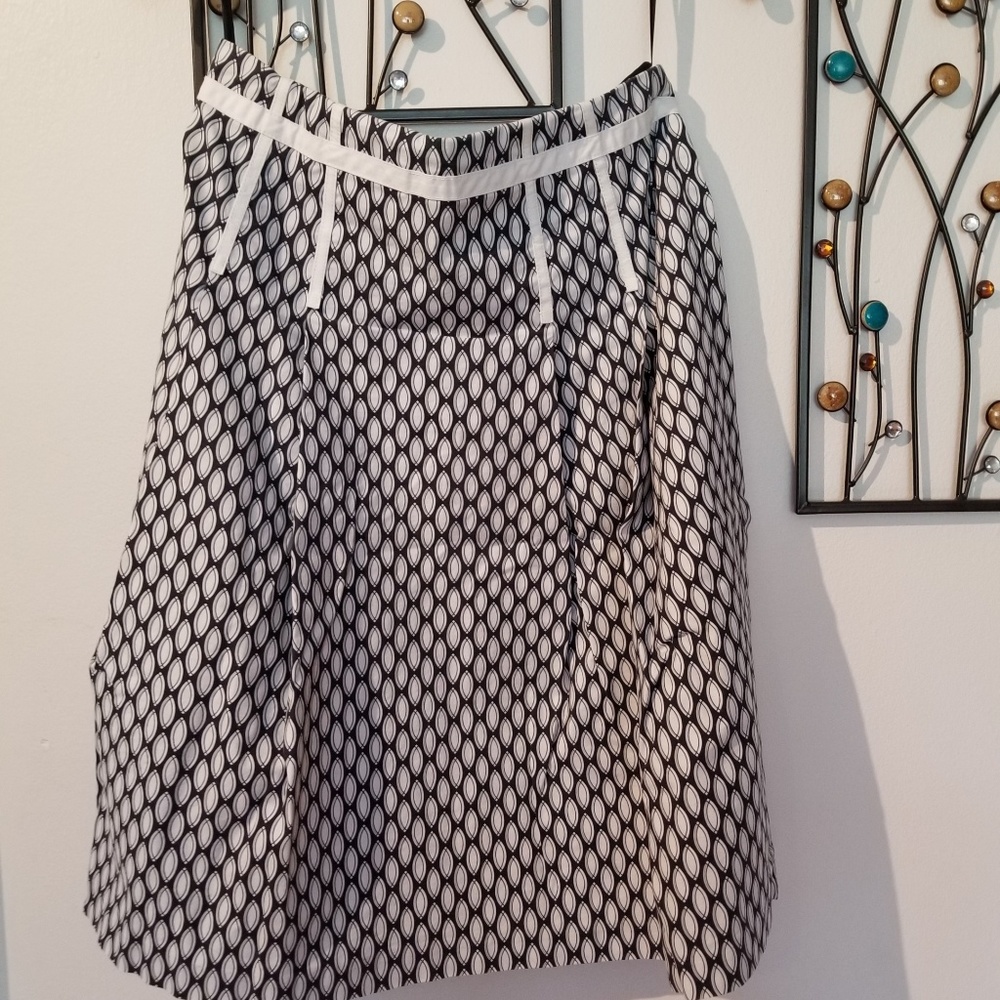 Gap navy and white stretch skirt